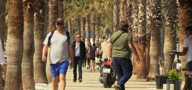 Antalya sahillerinde yoğunluk! Deniz suyu sıcaklığı 18 dereceye çıktı