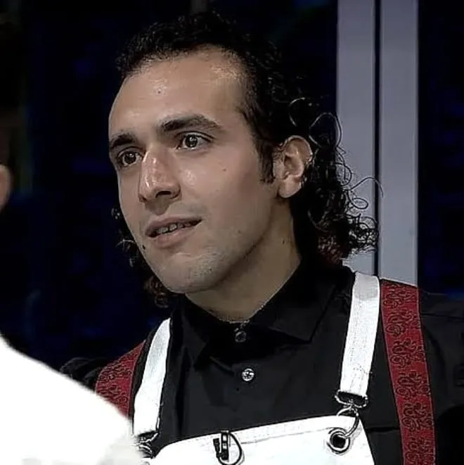MasterChef yarışmacısı Barbaros Yoloğlu�nun eski hali olay oldu! Kilolu