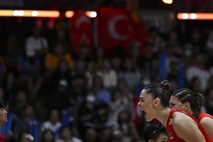 A Milli Kadın Voleybol Takımı dünya ikincisi oldu! Başkan Erdoğan’dan tebrik mesajı