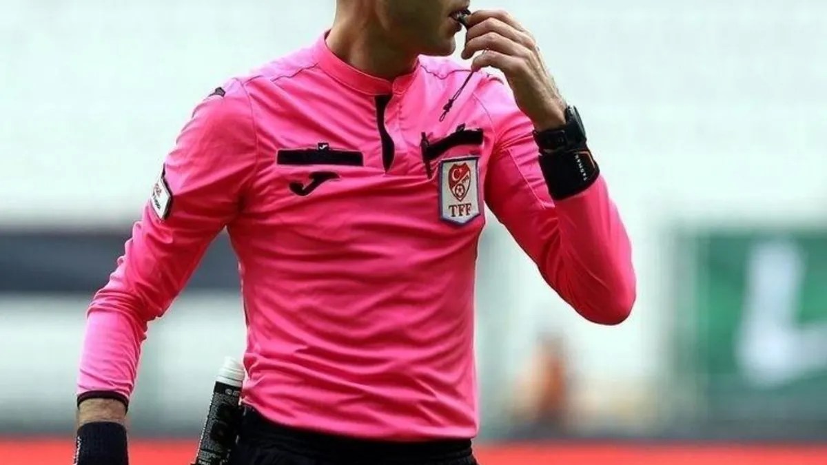 Trabzonspor - Fenerbahçe maçının hakemi belli oldu