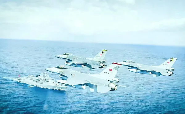 1675444111231.jpg NATO'dan Türk F-16'ları ile paylaşım! Sosyal medyada ilgi gördü - 1