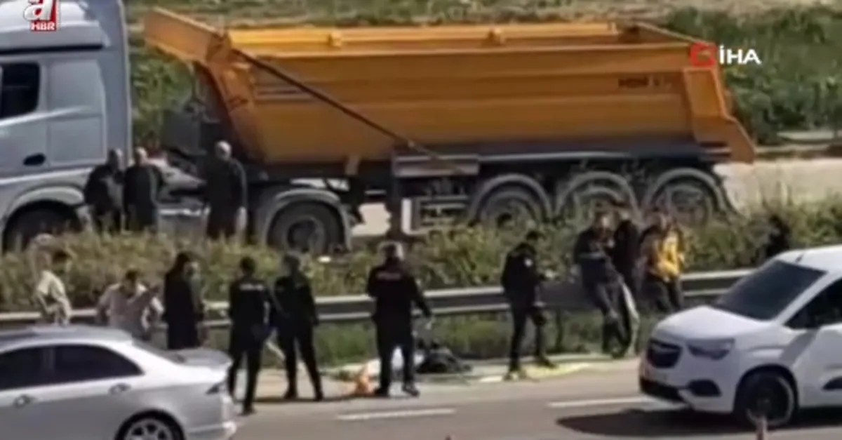 Geri manevra yapan tır yaşlı adama çarptı