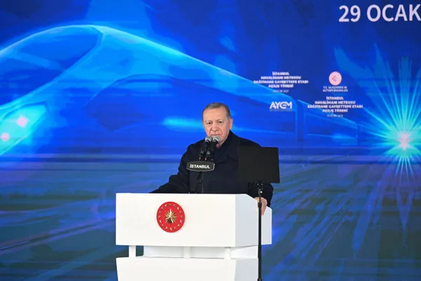 Hizmet siyasetinde büyük gün! Gayrettepe-Kağıthane metrosu hizmete girdi