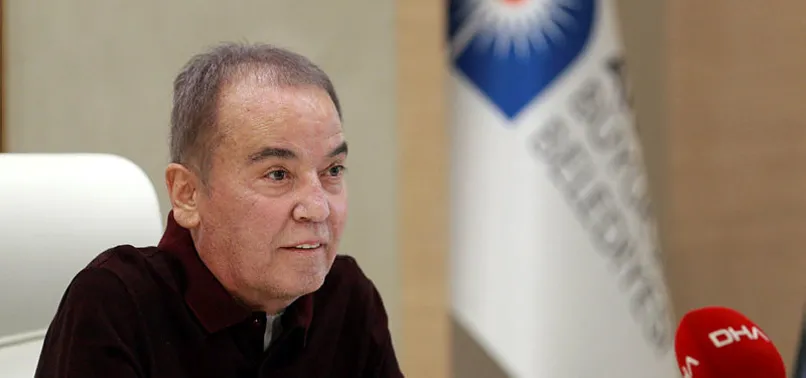 Antalya Büyükşehir Belediye Başkanı Muhittin Böcek CHP'lilere isyan etti: Ben ölüm döşeğindeyken koltuk sevdasına düştüler