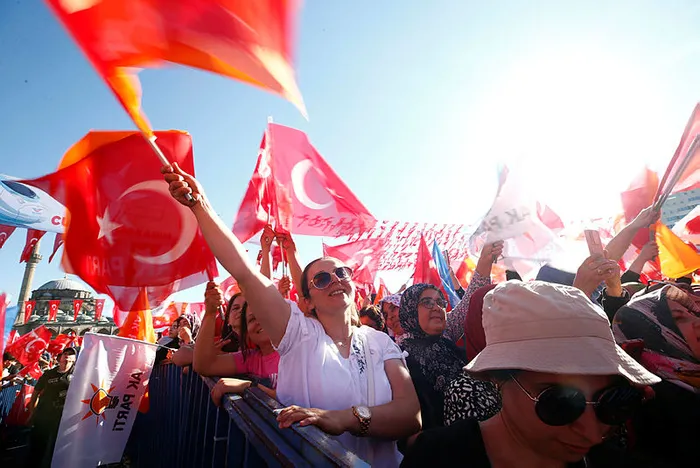 Bakan Hulusi Akar’dan Yunanistan’a Türk okulları tepkisi