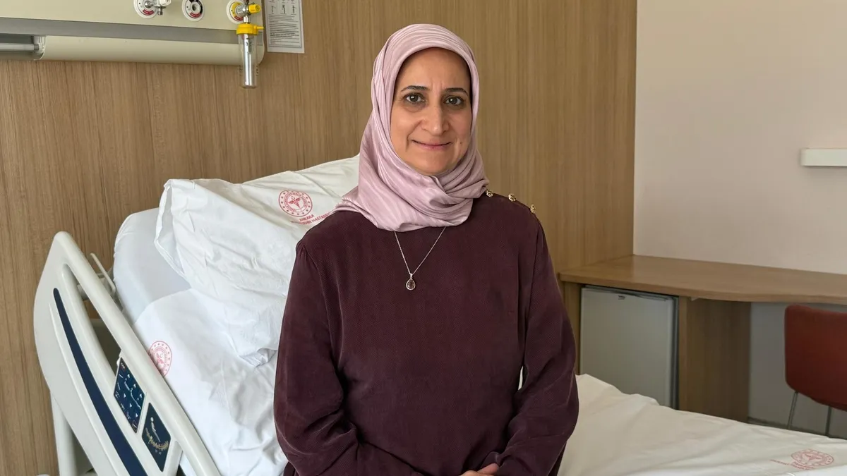 Karnından 30 santimlik tümör çıkarıldı, 'Hayata yeniden döndüm' dedi