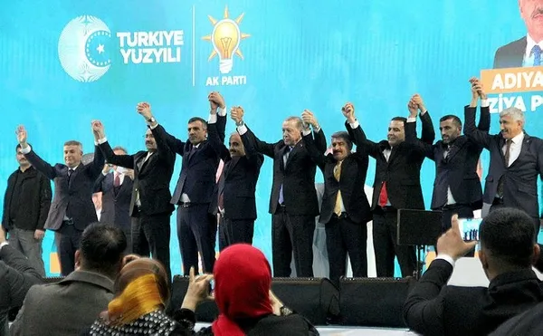 iste-ak-partinin-adiyaman-adaylari-baskan-erdogan-tek-tek-acikladi-1707402862175.jpeg