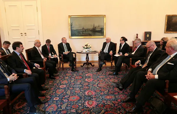 Cumhurbaşkanı Erdoğan Almanya'da Steinmeier ile görüştü - 2