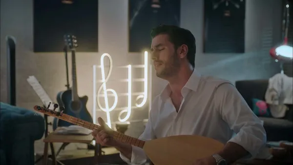 ikimizin-sirrinin-yildizlari-aras-aydin-ve-dolunay-soysertten-buyuleyen-performans-1628757660995.jpg İkimizin Sırrı’nın yıldızları Aras Aydın ve Dolunay Soysert’ten büyüleyen performans - 1