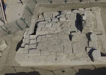 Kibyra Antik Kenti'nde anıt mezar bulundu