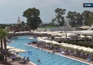 Tatilciler rotayı Kuşadası'na çevirdi