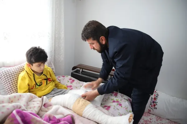 1677153431504.jpg Kahramanmaraş’ta enkaz altında kabus! 3 gün sonra bacağı kesilmiş halde bulundu - 3
