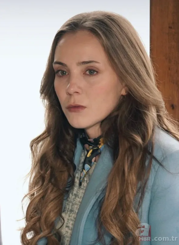 Taşacak Bu Deniz’in Sevcan’ı Hande Nur Tekin kimdir, kaç yaşında? Hangi dizilerde oynadı? 4