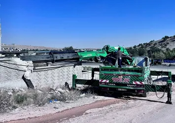 Gaziantep'te vinç kazası! Çalışırken üzerine düştü