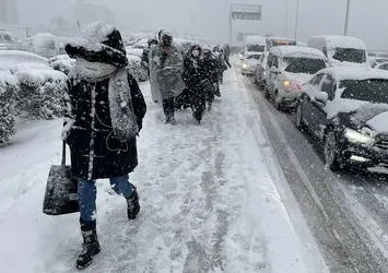 Meteoroloji'den 41 ile sarı kodlu alarm! İstanbul'da beklenen kar başladı
