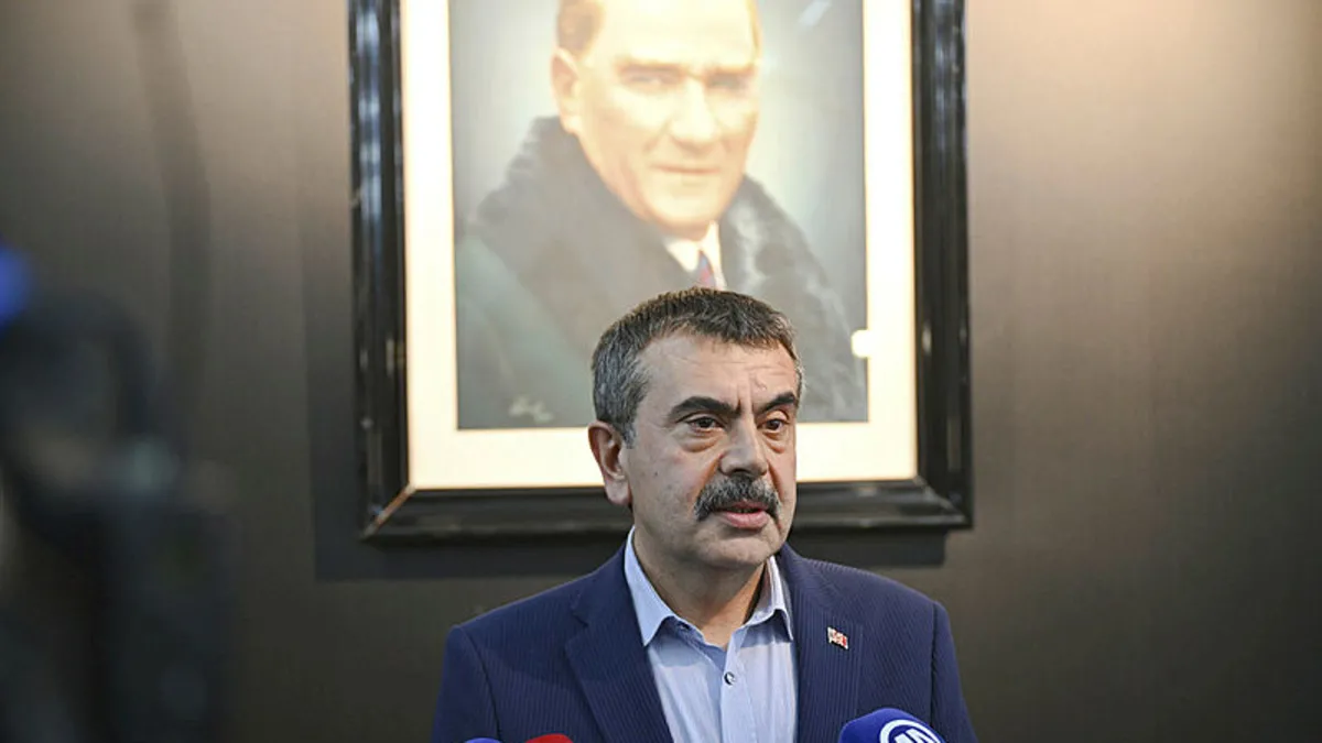 Bakan Tekin'den 19 Mayıs Atatürk'ü Anma, Gençlik ve Spor Bayramı mesajı