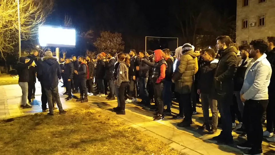 Türkiye sokaklara döküldü! İdlib'den gelen şehit haberleri yüreğimizi yaktı