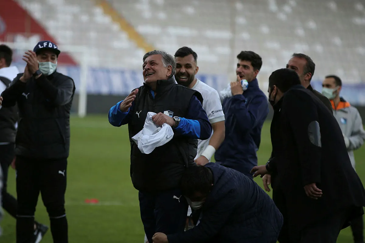 Büyükşehir Belediye Erzurumspor Kulübü'nden hakem tepkisi! "Tedirginiz ve anlamakta zorluyoruz"