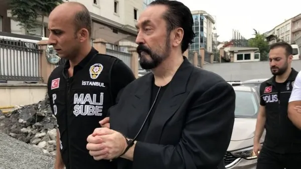 Adnan Oktar’ın 4 yıldır aranan İsrail imamı tutuklandı!