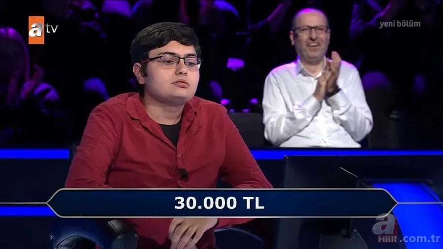 Milyoner'de ilginç anlar! Genç yarışmacı tarih sorusunda şoku yaşadı | Ödül çekini almadan gidiyordu... 25