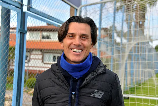 son-dakika-a-milli-futbol-takiminin-yeni-teknik-direktoru-vincenzo-montella-resmen-duyuruldu-1695310020899.jpg Son dakika: A Milli Futbol Takımı'nın yeni teknik direktörü Vincenzo Montella! Resmen duyuruldu - 3