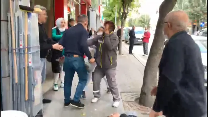Eskişehir'de isyan ettiren olay: Sevgilisini sokak ortasında dövdü! O anlar kamerada - 4