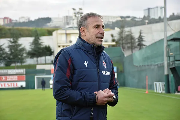 trabzonspor-teknik-direktoru-abdullah-avci-iyi-bir-takima-karsi-net-bir-galibiyet-aldik-harika-gidiyoruz-1637612856153.jpg Trabzonspor Teknik Direktörü Abdullah Avcı: İyi bir takıma karşı net bir galibiyet aldık, harika gidiyoruz - 1