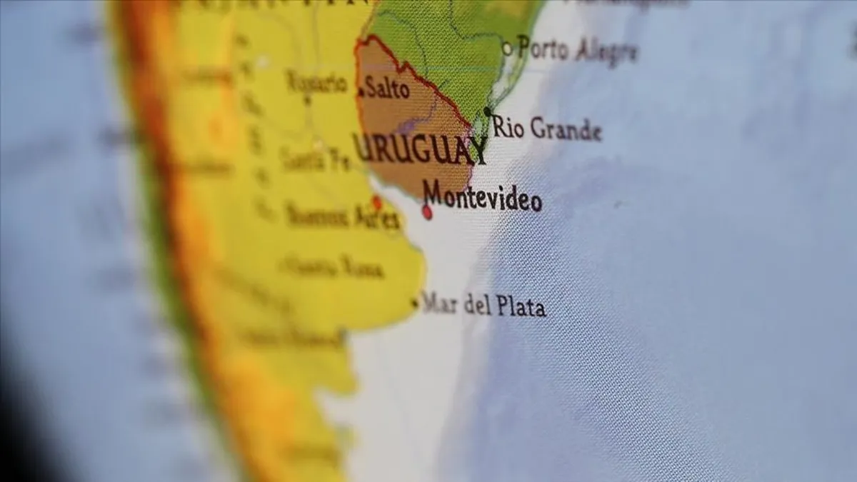 Uruguay'da seçim tamamlandı! Devlet başkanlığını Yamandu Orsi kazandı