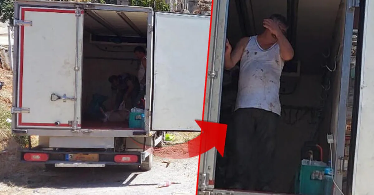 İzmir’de kamyonet kasasında kurban kestiler