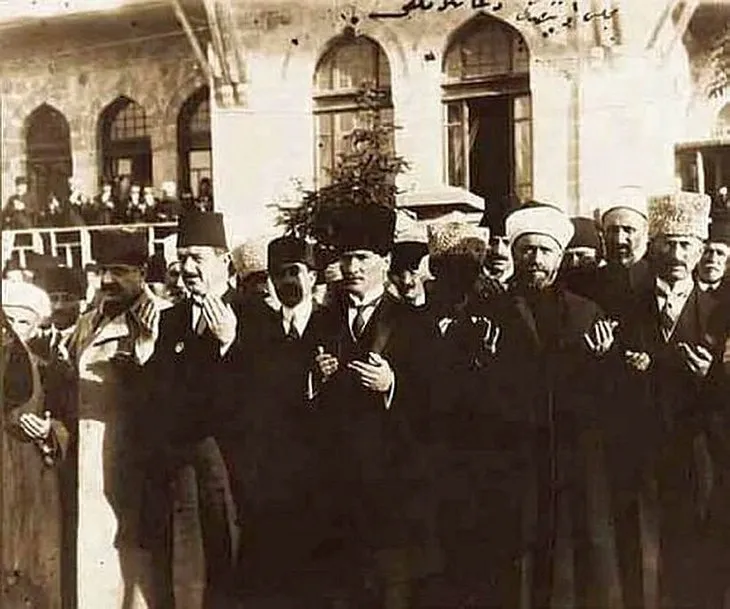 10 Kasım en güzel Atatürk fotoğrafları! Atatürk’ün arşivlerden çıkan hiç görülmemiş en son resimleri