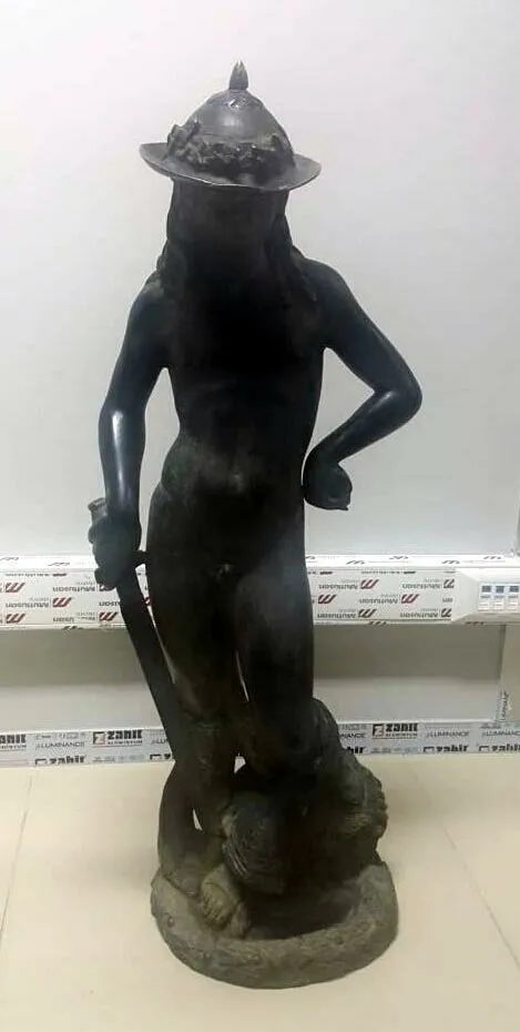 1648186097517.jpg Arkeoloji müzesi müdüründen tarihi eser kaçakçılığı! 4 kişi tutuklandı - 2