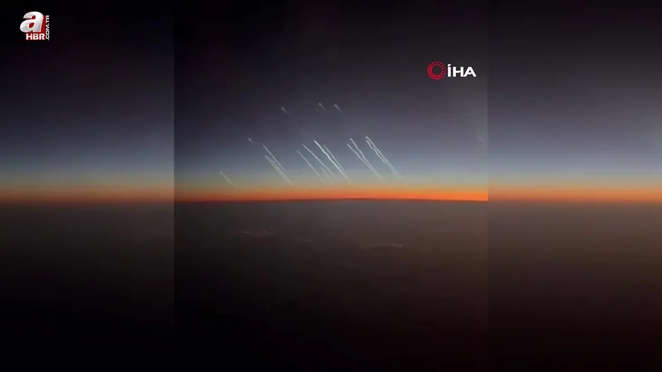 İran balistik füzeleri uçaktan görüntülendi