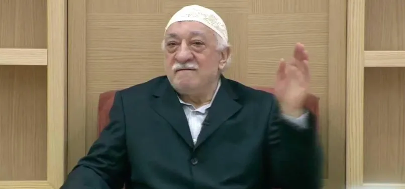 feto darbe isaretini kalem ve dik