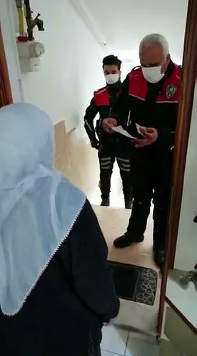 87 yaşındaki Fatma nine, maaşını Milli Dayanışma Kampanyası’na bağışladı - 1