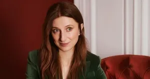 Seyirci bayıldı kural bozuldu!