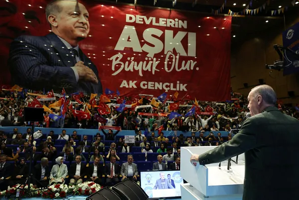 Başkan Recep Tayyip Erdoğan Diyarbakır’da gençlerle buluştu: Kılıçdaroğlu’nun adaylığı hayırlı olsun