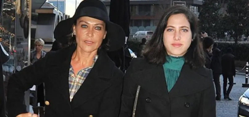 Hülya Avşar kızı Zehra Çilingiroğlu’nu ifşa edenleri affetmedi