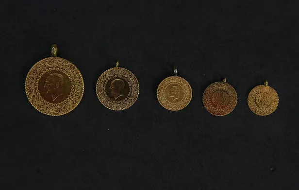 Altın fiyatları son dakika! Altın daha düşer mi? 11 Kasım gram, çeyrek, 22 ayar bilezik gramı ne kadar? Uzman yorumları...