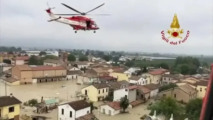 boris-italyayi-etkisi-altina-aldi-1726858627363.jpeg Orta ve Doğu Avrupa’da 24 can aldı! Boris fırtınası İtalya'ya vurdu - 2