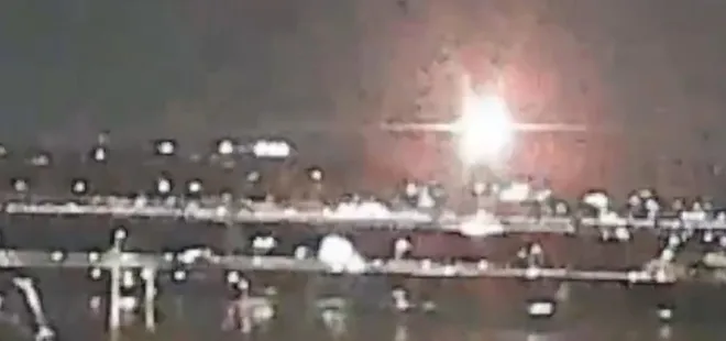 ABD’de bir uçak ile helikopter çarpışarak düştü