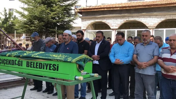 kirsehirde-talihsiz-kadin-4-ay-once-evlendigi-kocasi-tarafindan-olduruldu-1663587377054.jpg Kırşehir’de talihsiz kadın 4 ay önce evlendiği kocası tarafından öldürüldü - 3