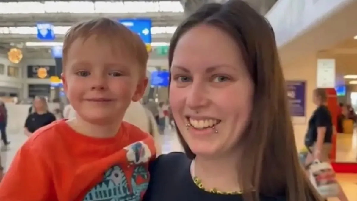 Alman annenin 3 yıllık evlat hasretini Türk polisi son verdi! Küçük çocuk Antalya'da bulundu...