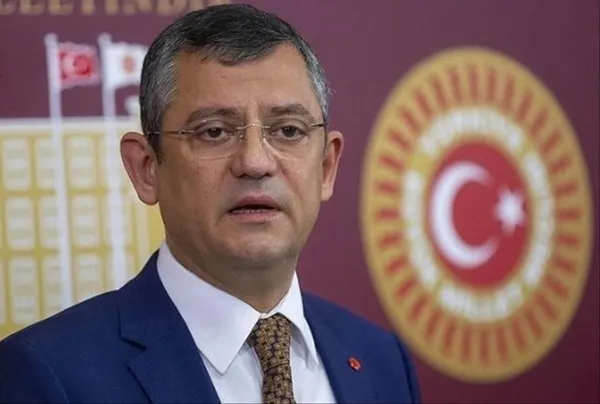CHP ilçe kongresinde kaos dolu ortam! Özgür Özel memleketinde darbeyi yedi! CHP yandaşı Yarkadaş: Özel açısından manidar...