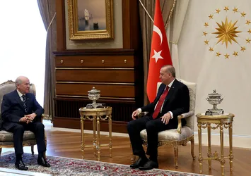AK Parti ve MHP ittifak için anlaştı!