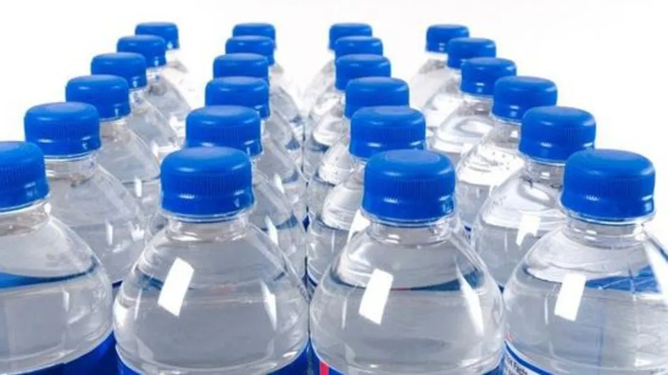 Plastik şişeden elektrikli süpürge yaptı