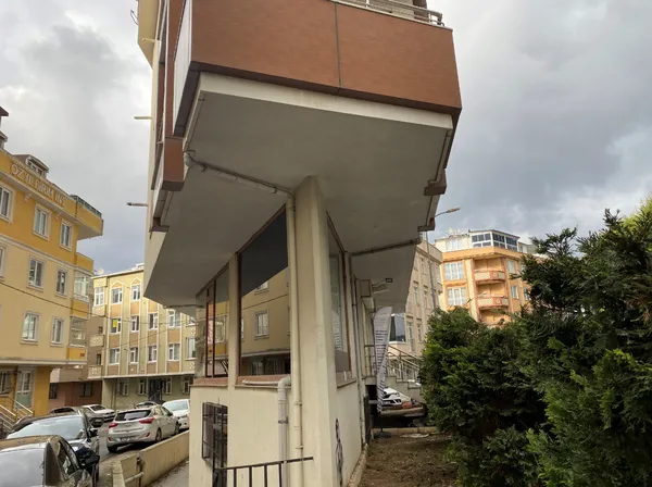 1676536447457.jpg Sosyal medyada tartışma yaratmıştı! Üçgen binanın müteahhiti konuştu: Deprem yönetmeliğine uygun o paylaşımları kaldırın yoksa... - 5