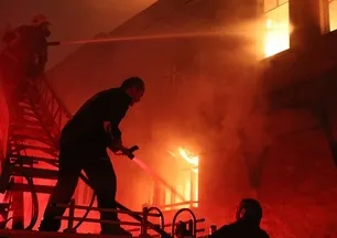 Samsun'da depoda çıkan yangın söndürüldü