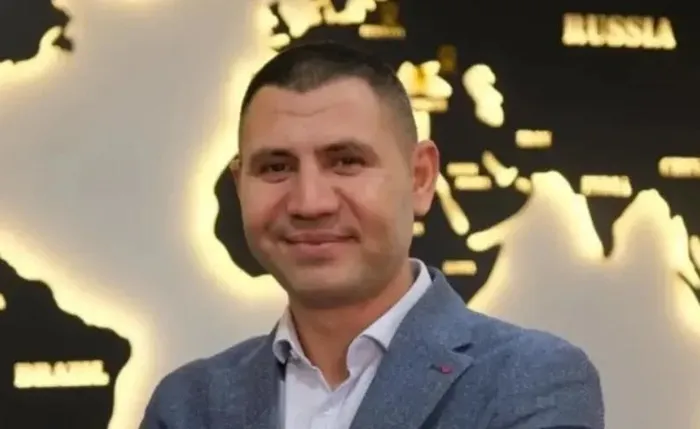 maydonoz-donere-feto-operasyonu-353-kisi-gozaltinda-itirafcinin-ifadesi-ortaya-cikti-1740133089975.jpeg Maydonoz Döner'in sahibi Ömer Şeyhin (A Haber arşiv)