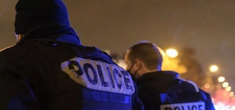 Fransa’da polisin öldüğü bıçaklı saldırıyla ilgili 3 kişi gözaltına aldı