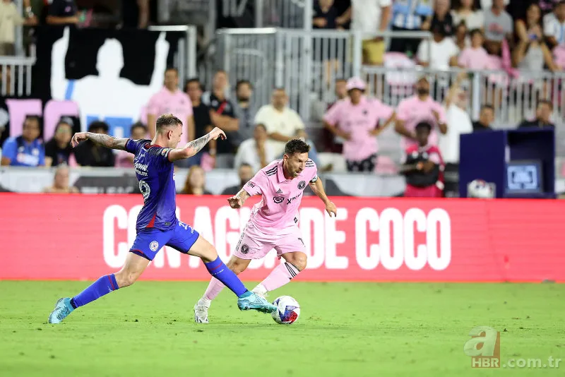 Lionel Messi'den inanılmaz başlangıç! Inter Miami ile ilk maçında son dakikada frikik golü 21